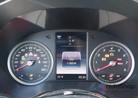 2016 Mercedes-Benz Glc 300 z USA, uszkodzony, nr VIN WDC0G4JB1GF051690